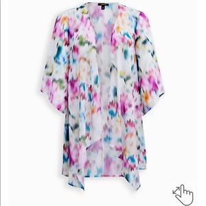 Torrid size 2 okay chiffon kimono top